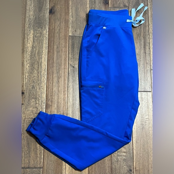 FIGS Zamora™ Jogger Scrub Pants Small. Royal blue. EUC - Picture 2 of 13